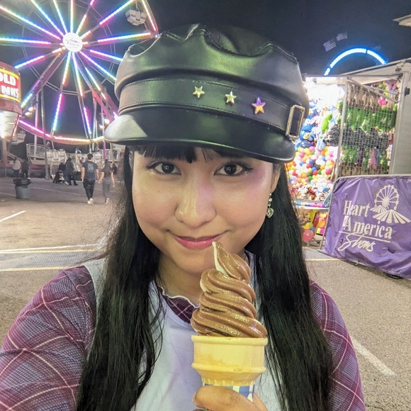 2000s/Y2K Black Faux Leather Hat with Silver Star Accents - Picture 1 of 3